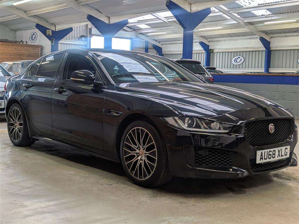 <p>2018 JAGUAR XE LANDMARK AUTO</p>