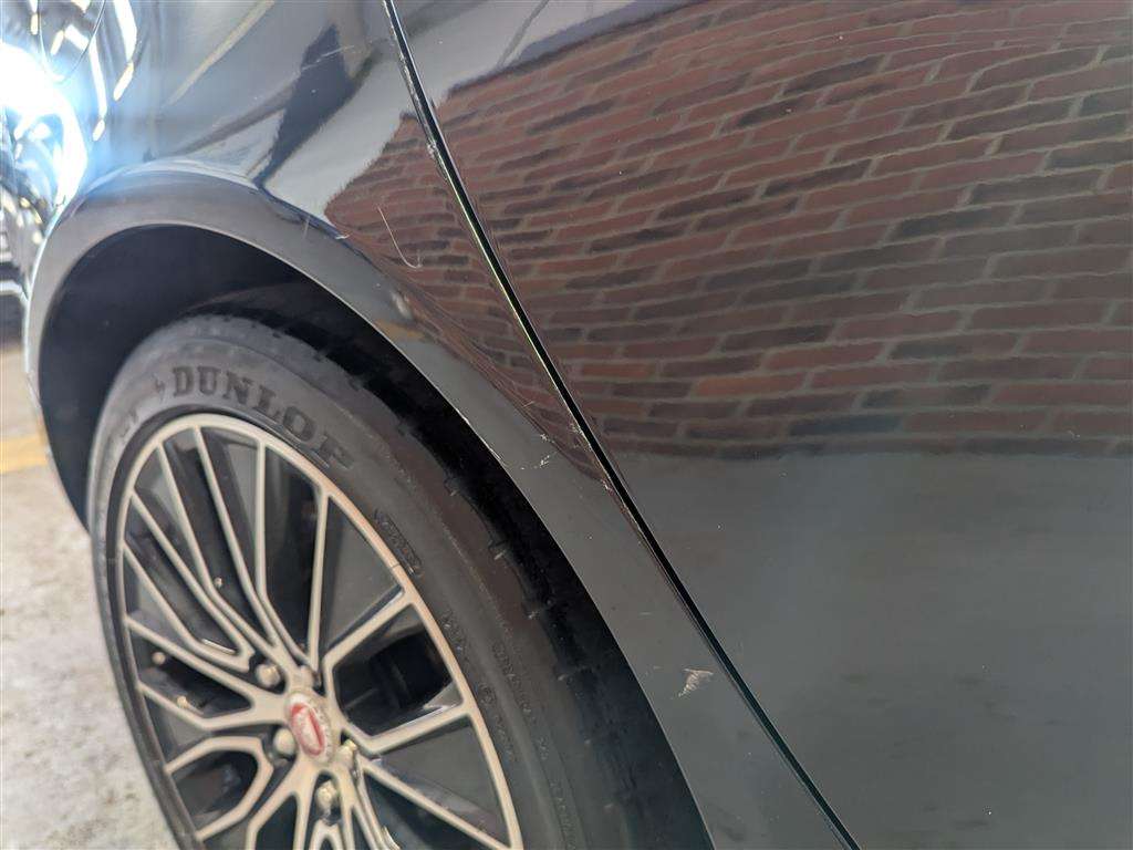 <p>2018 JAGUAR XE LANDMARK AUTO</p>