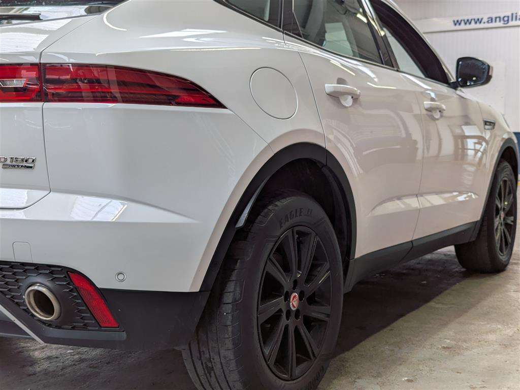 <p>2018 JAGUAR E-PACE S D AWD AUTO</p>