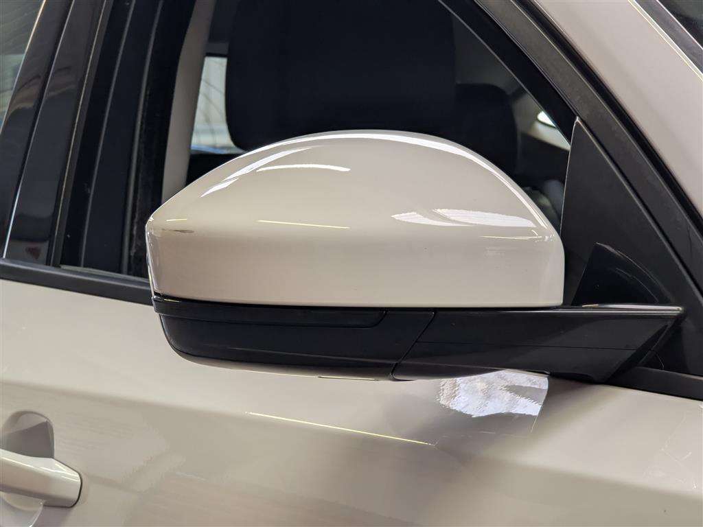 <p>2018 JAGUAR E-PACE S D AWD AUTO</p>