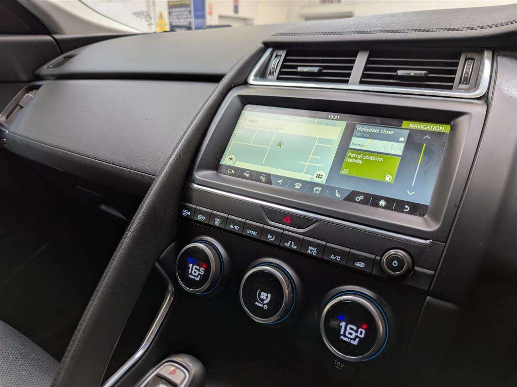 <p>2018 JAGUAR E-PACE S D AWD AUTO</p>