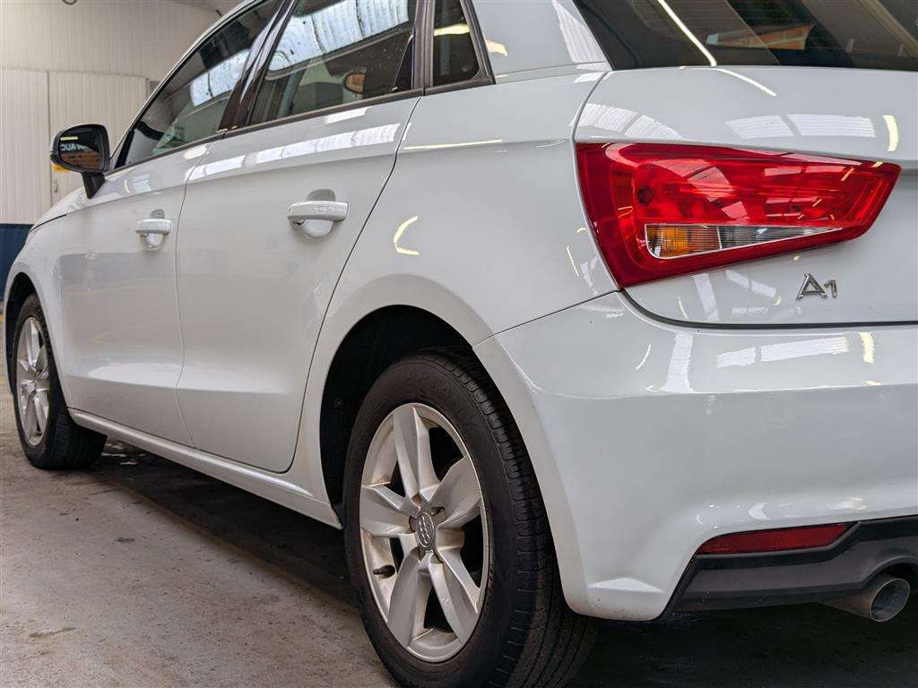 <p>2017 AUDI A1 SE TDI</p>