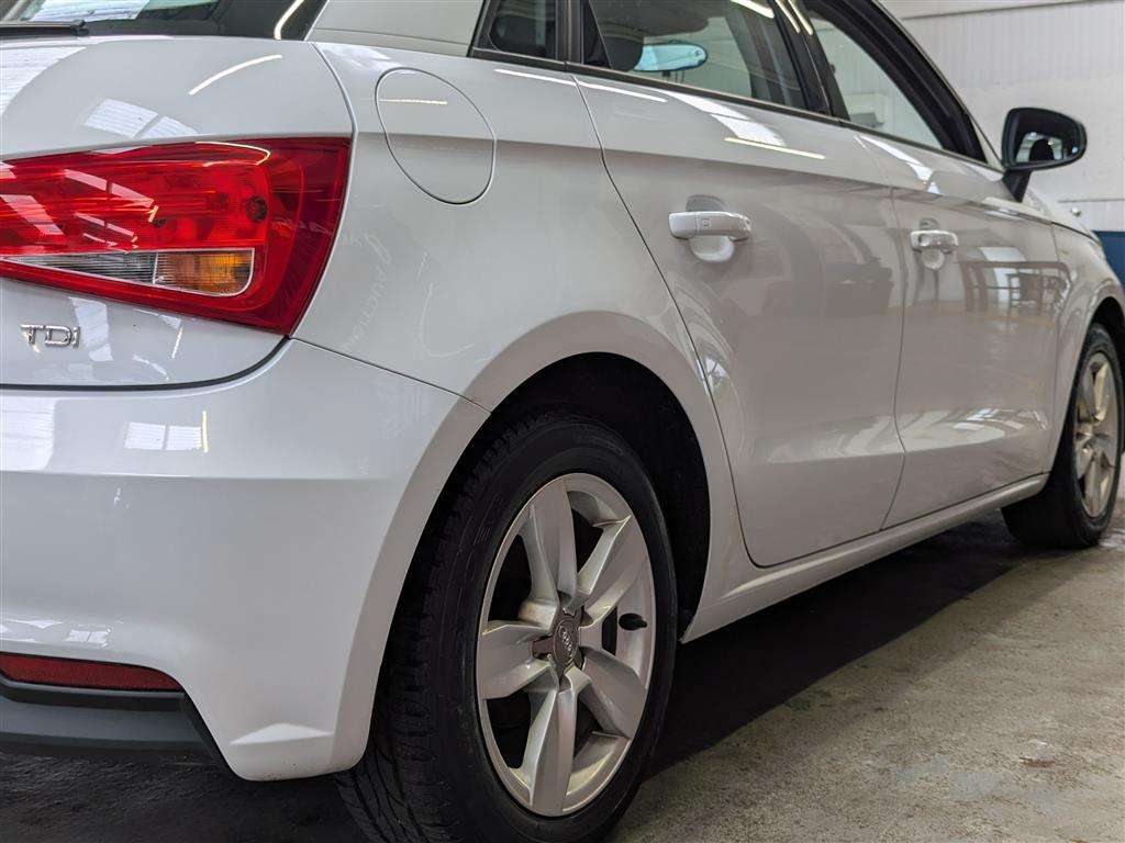 <p>2017 AUDI A1 SE TDI</p>