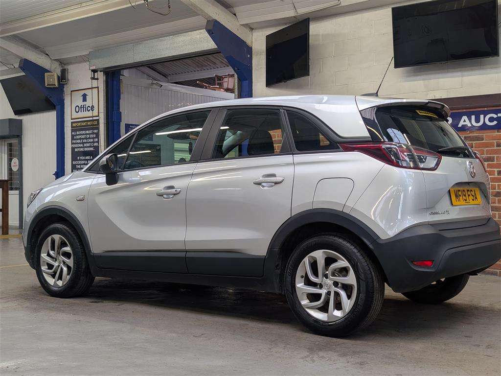 <p>2019 VAUXHALL CROSSLAND X SE</p>