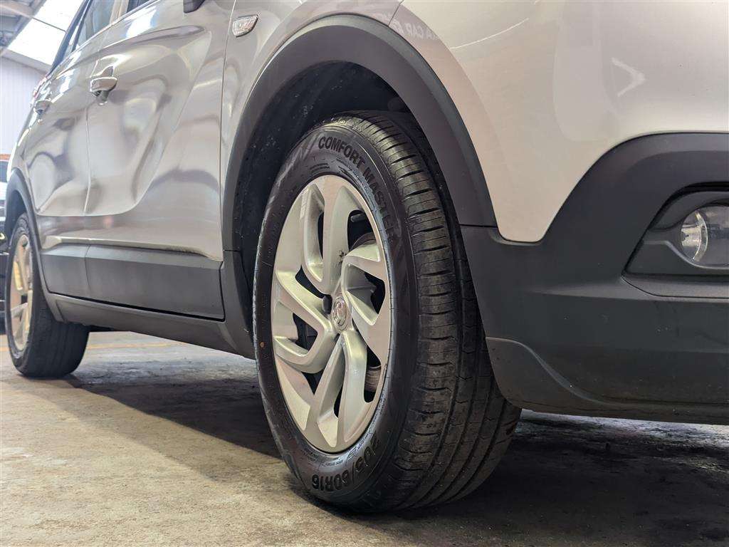 <p>2019 VAUXHALL CROSSLAND X SE</p>