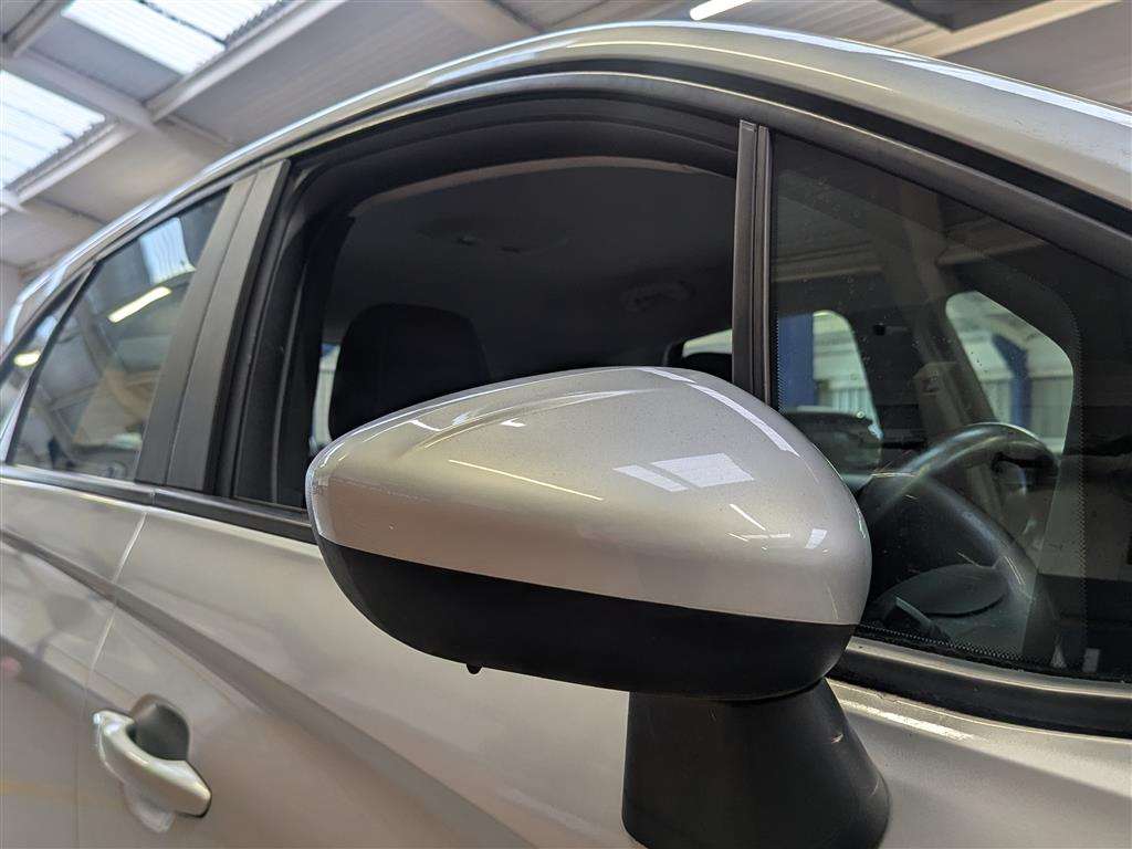 <p>2019 VAUXHALL CROSSLAND X SE</p>