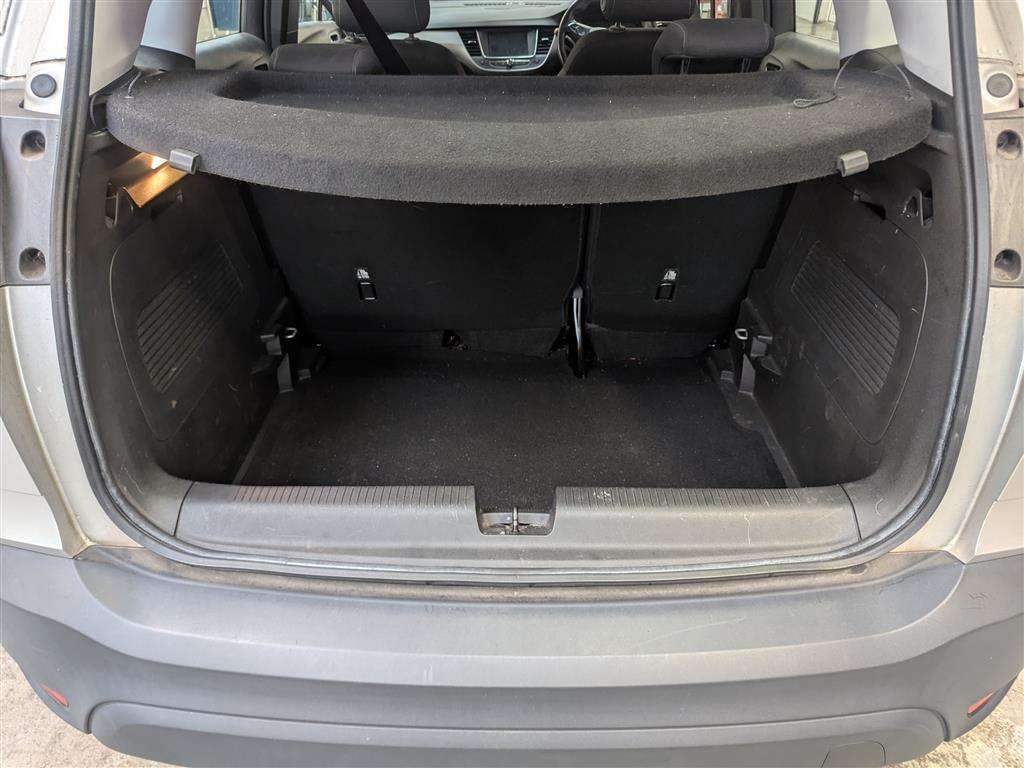 <p>2019 VAUXHALL CROSSLAND X SE</p>