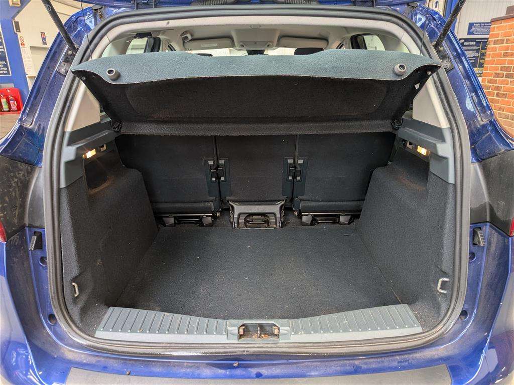 <p>2014 FORD C-MAX ZETEC</p>