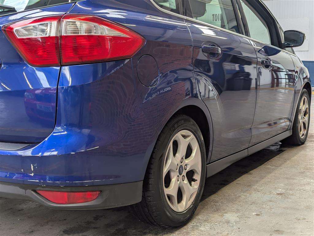 <p>2014 FORD C-MAX ZETEC</p>
