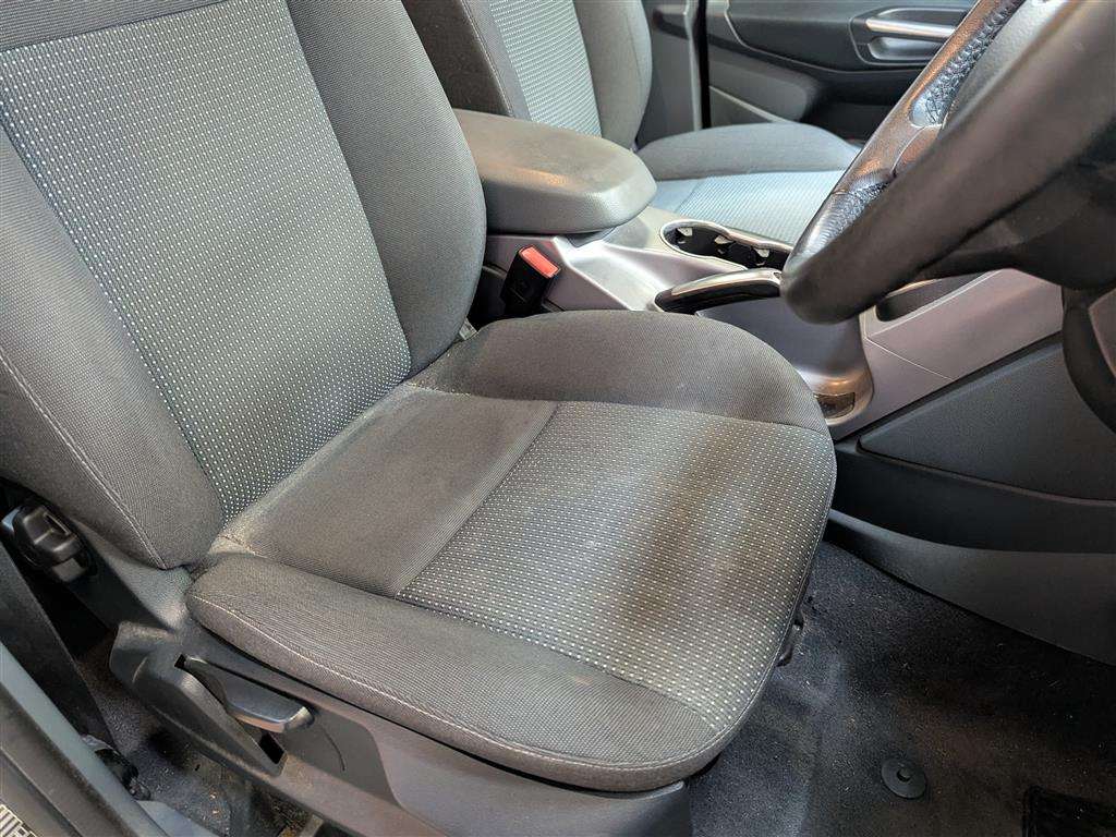 <p>2014 FORD C-MAX ZETEC</p>