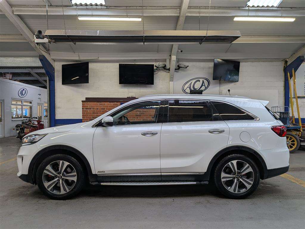 <p>2018 KIA SORENTO GT-LINE CRDI ISG</p>