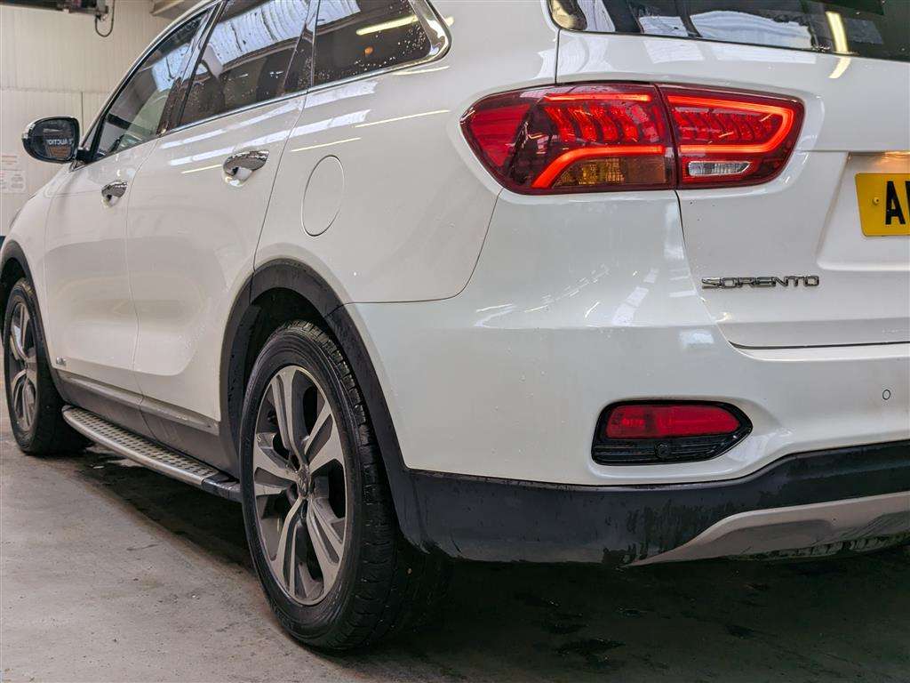 <p>2018 KIA SORENTO GT-LINE CRDI ISG</p>