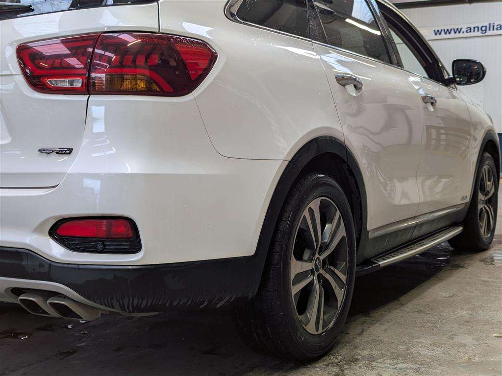 <p>2018 KIA SORENTO GT-LINE CRDI ISG</p>