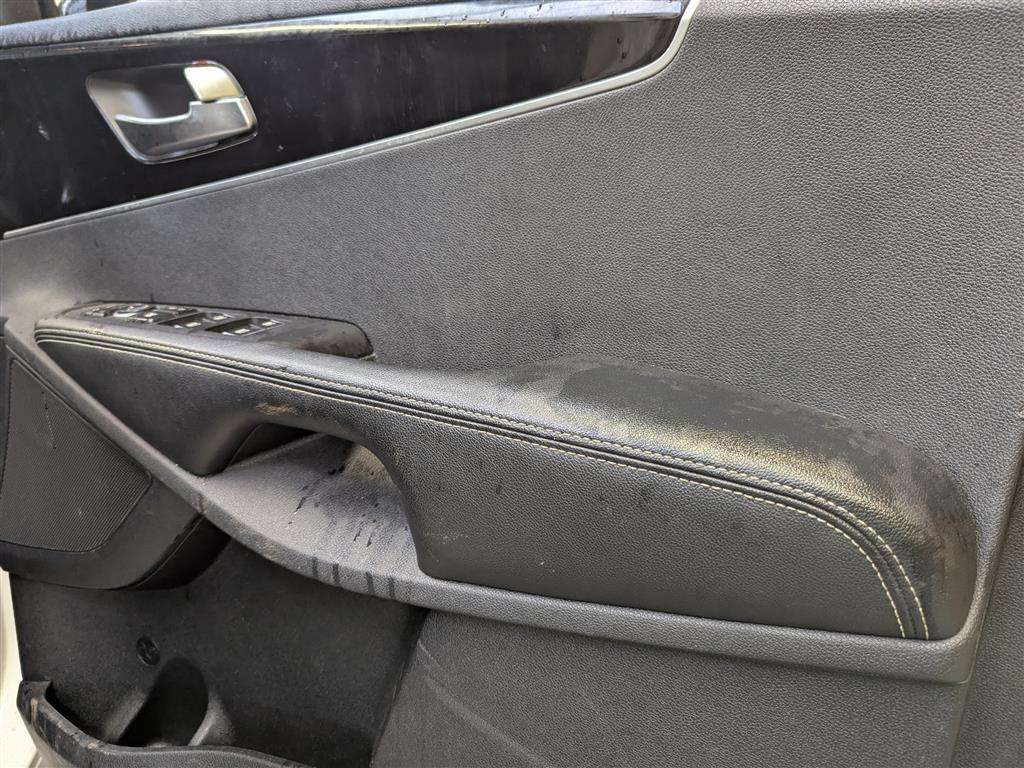 <p>2018 KIA SORENTO GT-LINE CRDI ISG</p>