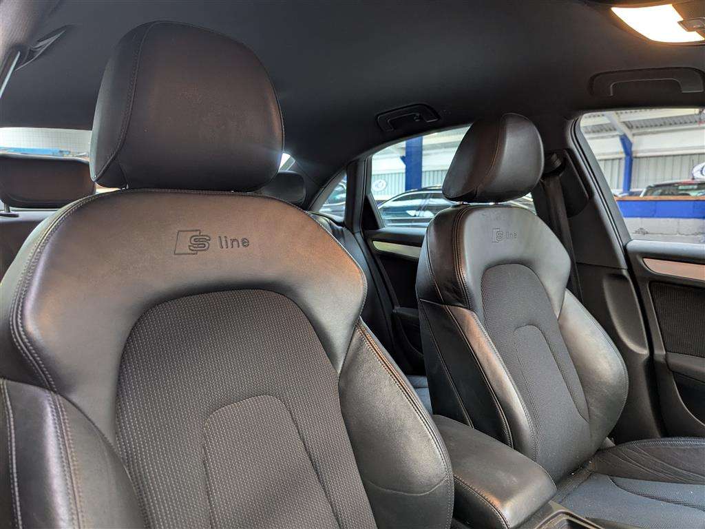 <p>2011 AUDI A4 S LINE TDI 170</p>