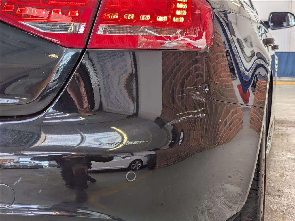 <p>2011 AUDI A4 S LINE TDI 170</p>