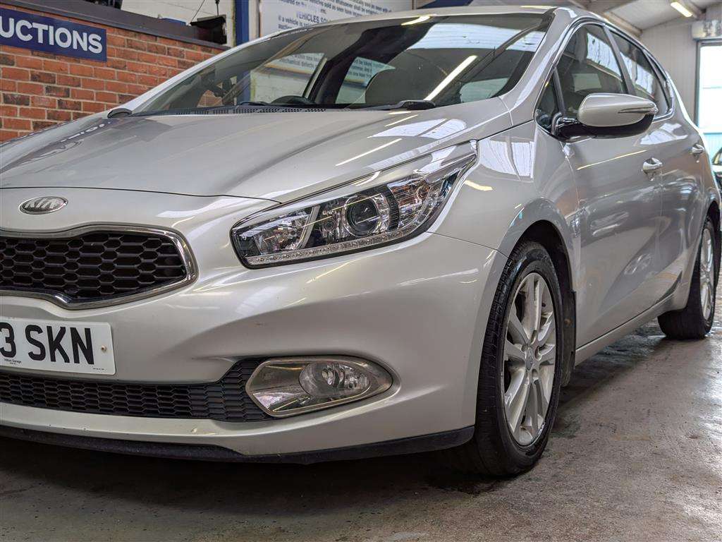 <p>2013 KIA CEED 2 ECODYNAMICS CRDI</p>