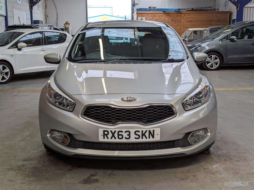 <p>2013 KIA CEED 2 ECODYNAMICS CRDI</p>