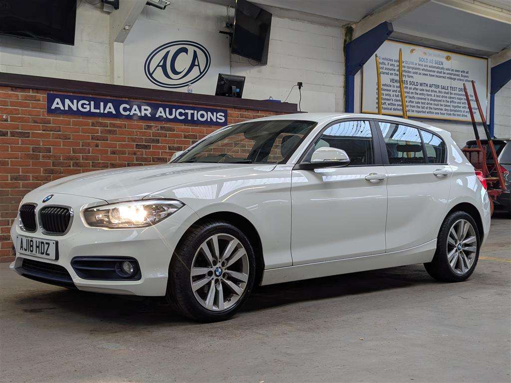 <p>2018 BMW 116D SPORT</p>
