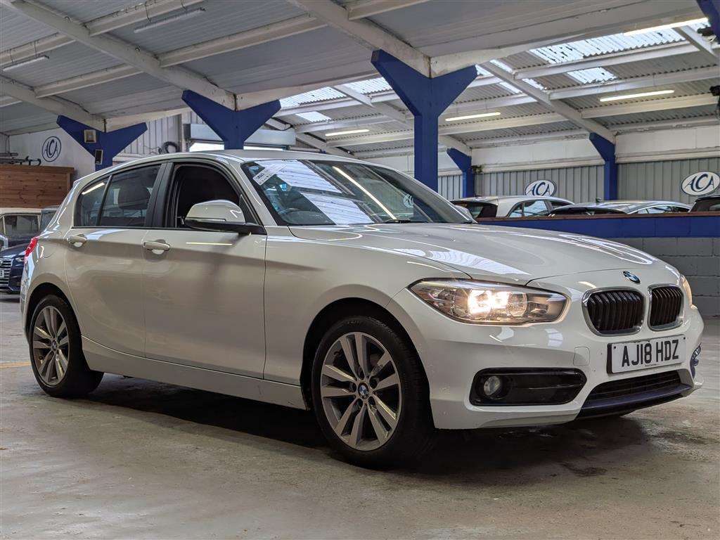<p>2018 BMW 116D SPORT</p>