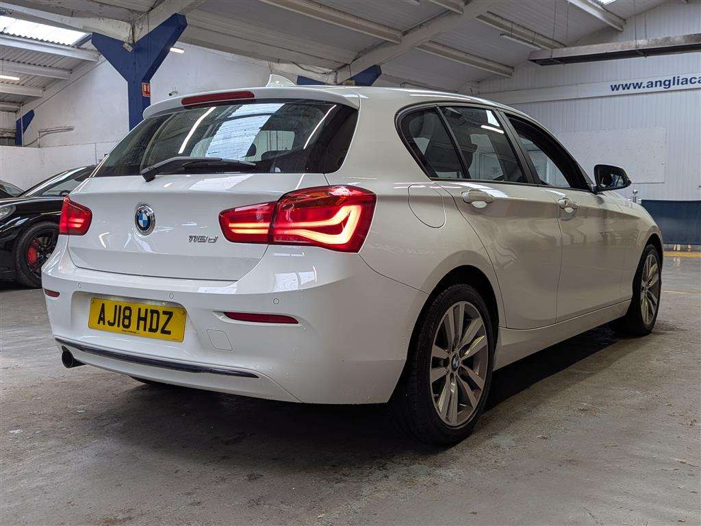 <p>2018 BMW 116D SPORT</p>