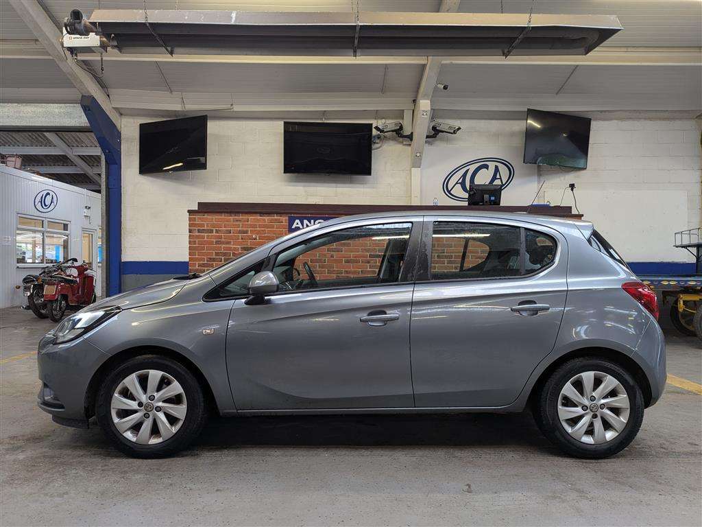 <p>2017 VAUXHALL CORSA DESIGN ECOFLEX</p>