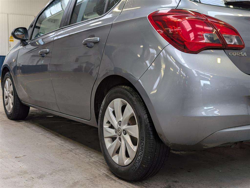 <p>2017 VAUXHALL CORSA DESIGN ECOFLEX</p>