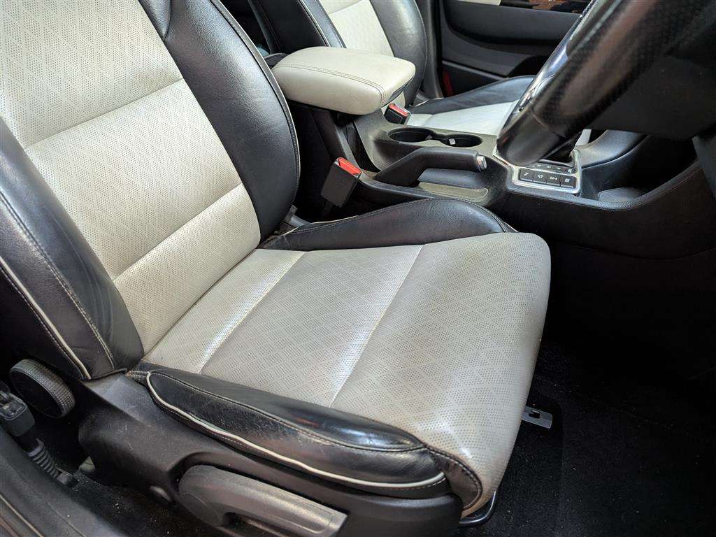 <p>2016 KIA SPORTAGE GT-LINE S-A</p>