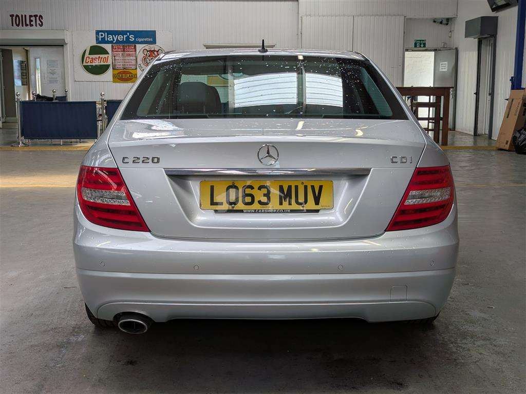 <p>2013 MERCEDES-BENZ C220 EXECUTIVE SE CDI BLU</p>