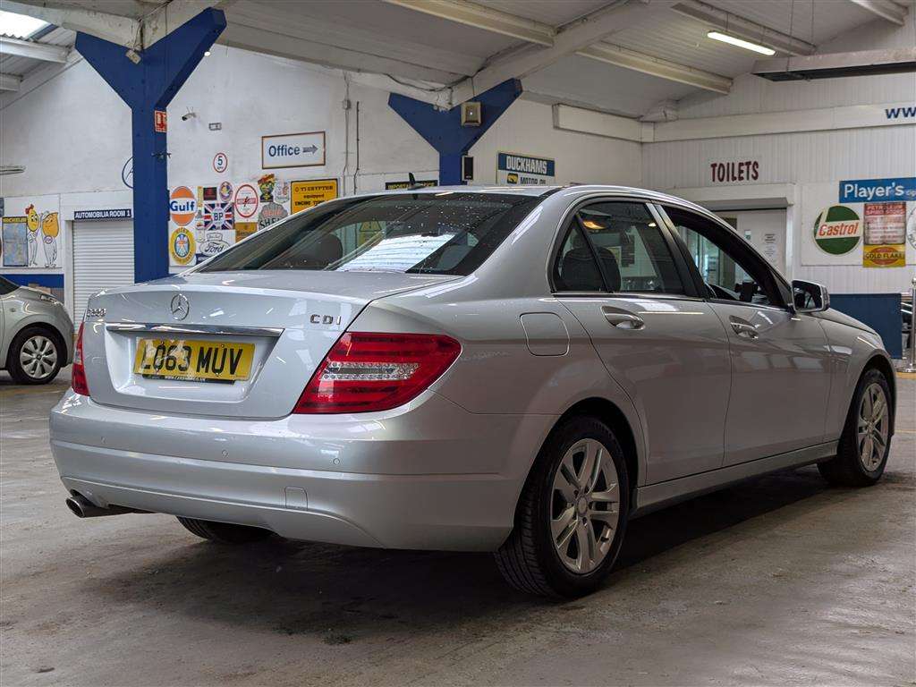 <p>2013 MERCEDES-BENZ C220 EXECUTIVE SE CDI BLU</p>