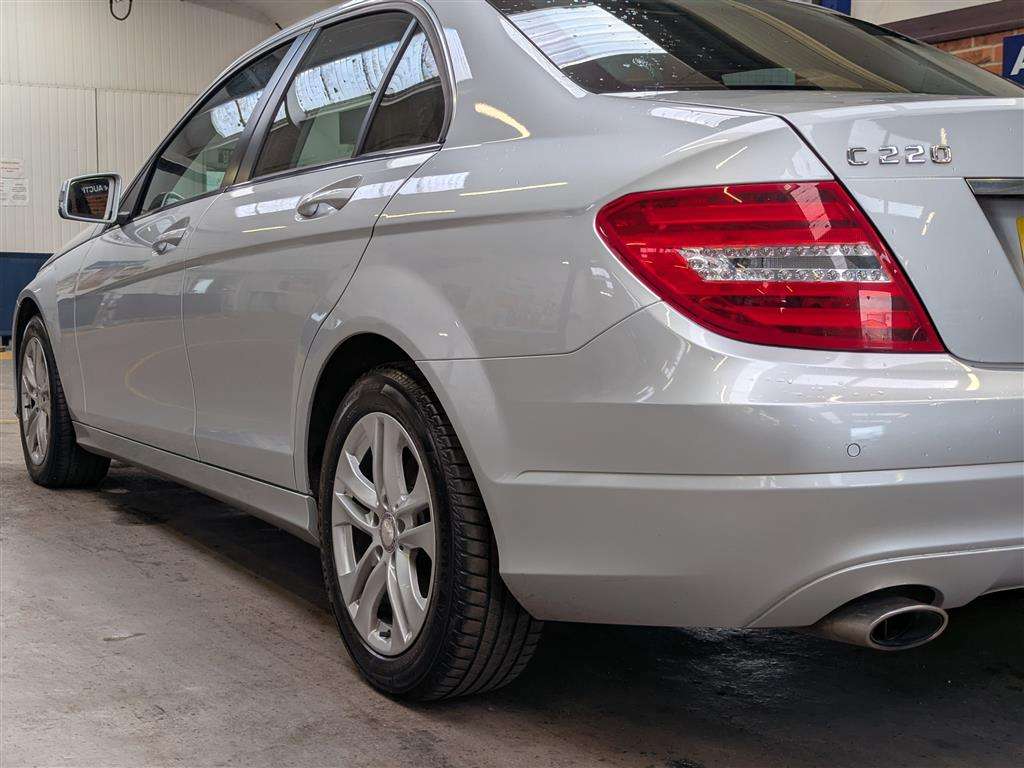 <p>2013 MERCEDES-BENZ C220 EXECUTIVE SE CDI BLU</p>