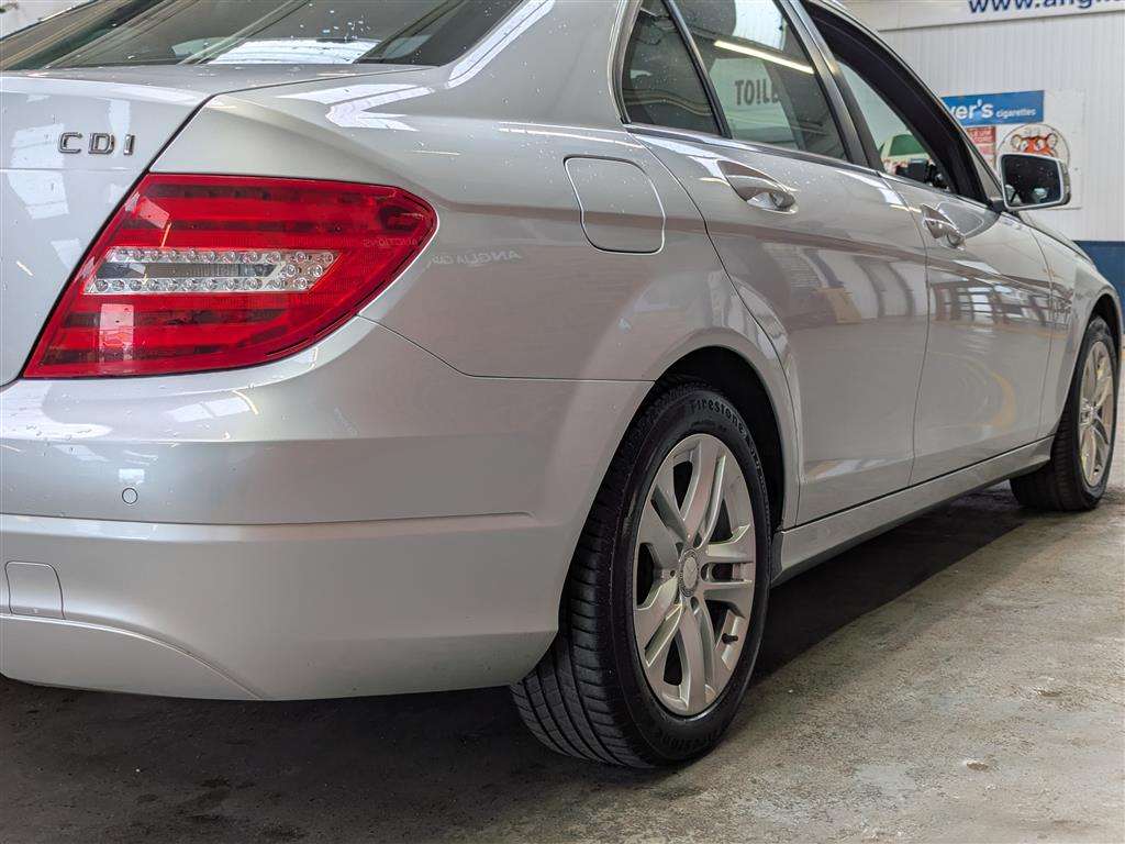 <p>2013 MERCEDES-BENZ C220 EXECUTIVE SE CDI BLU</p>