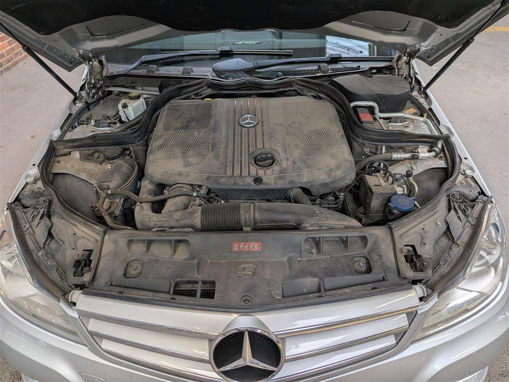 <p>2013 MERCEDES-BENZ C220 EXECUTIVE SE CDI BLU</p>