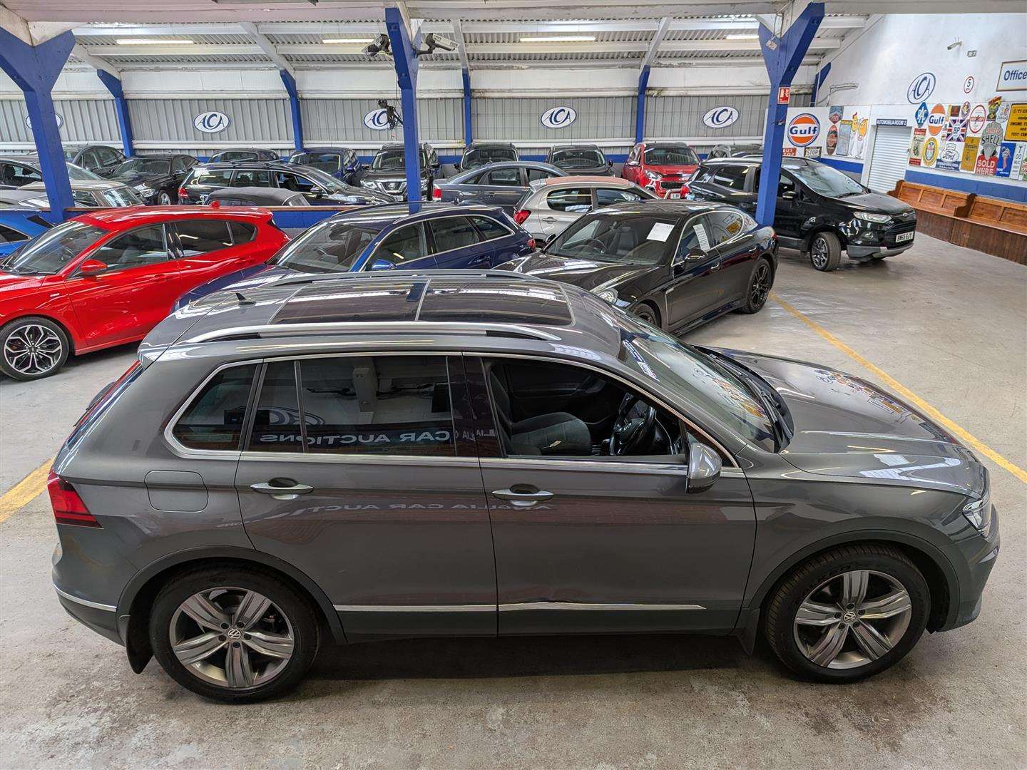 <p>2017 VOLKSWAGEN TIGUAN SEL TDI BMT S-A</p>