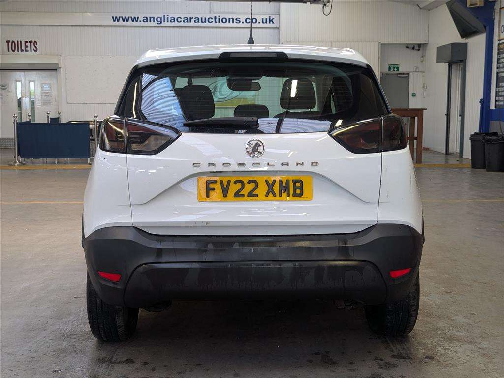 <p>2022 VAUXHALL CROSSLAND DESIGN</p>