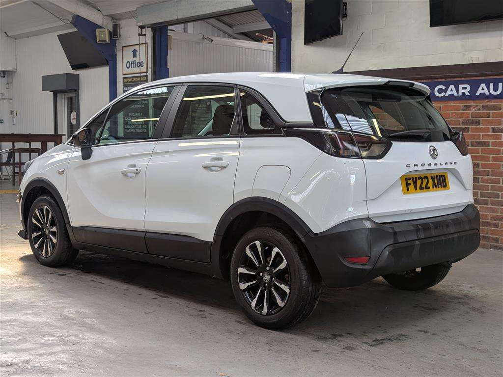 <p>2022 VAUXHALL CROSSLAND DESIGN</p>