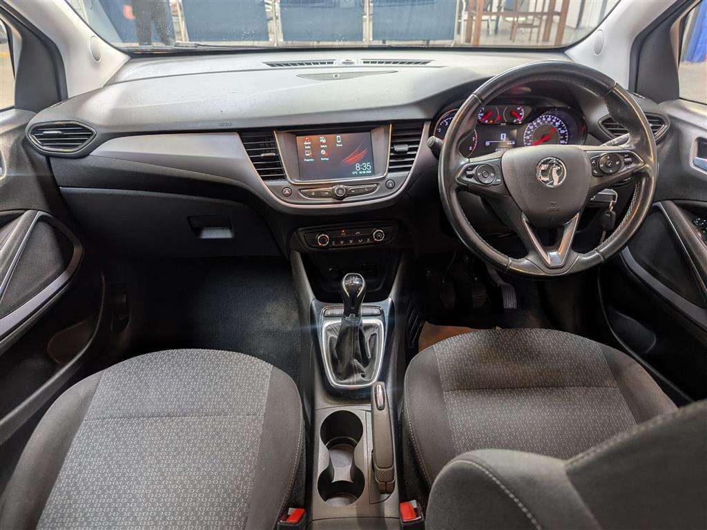 <p>2022 VAUXHALL CROSSLAND DESIGN</p>