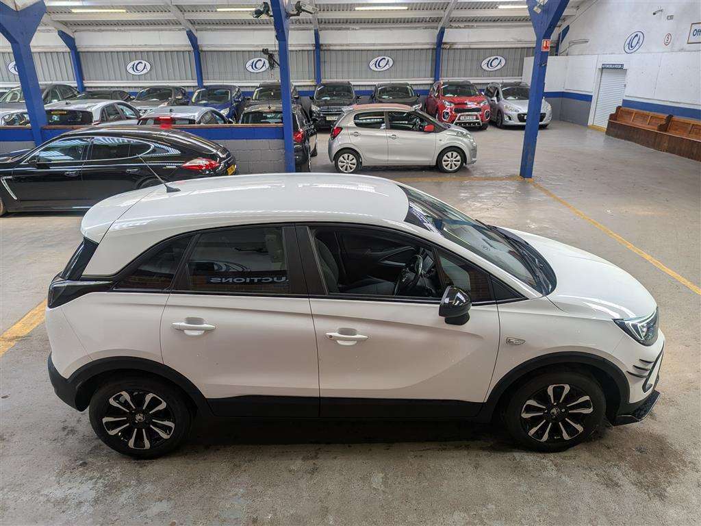 <p>2022 VAUXHALL CROSSLAND DESIGN</p>