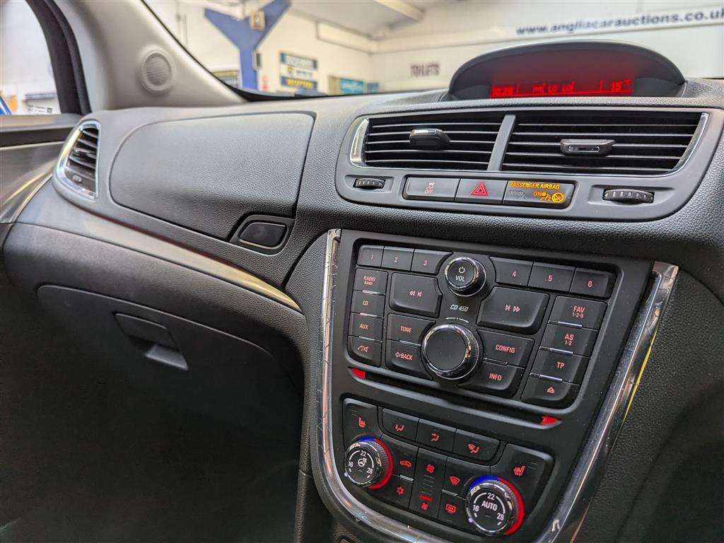 <p>2015 VAUXHALL MOKKA SE TURBO S/S</p>