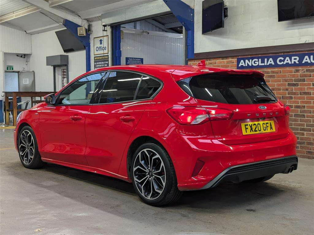 <p>2020 FORD FOCUS ST-LINE X TDCI</p>