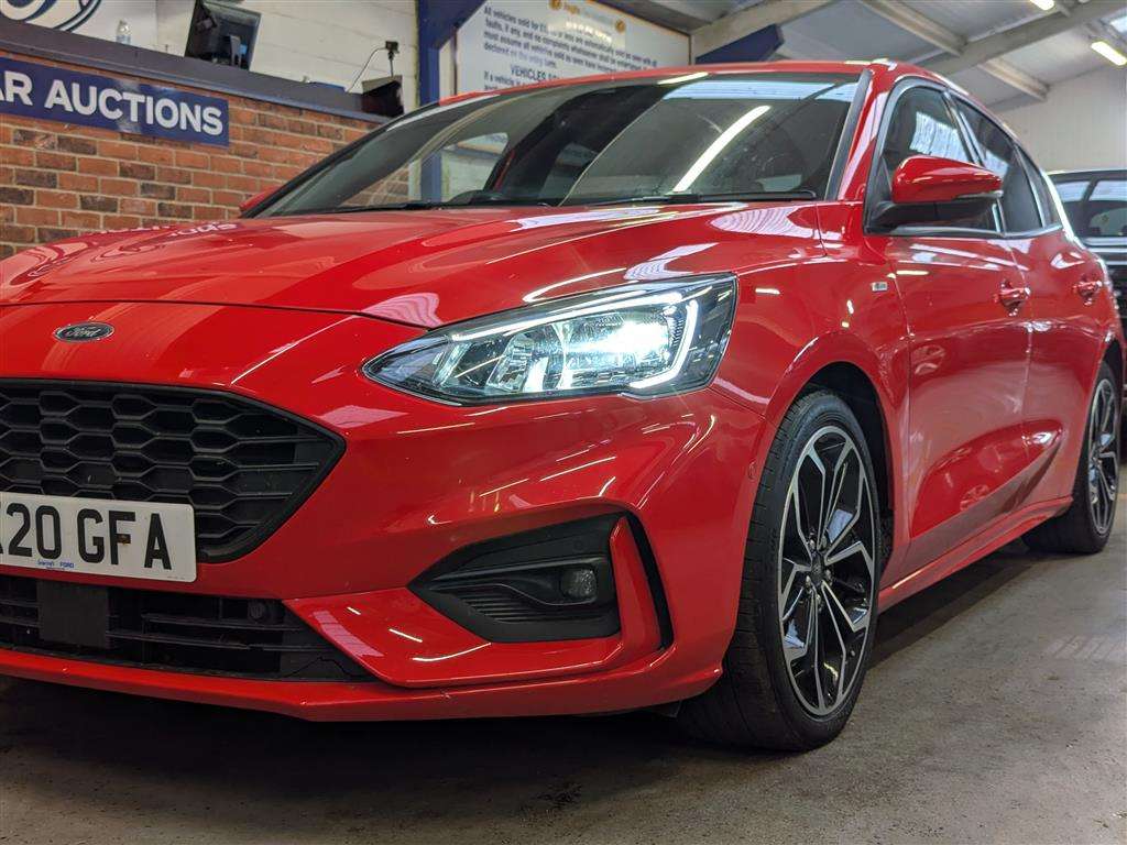 <p>2020 FORD FOCUS ST-LINE X TDCI</p>