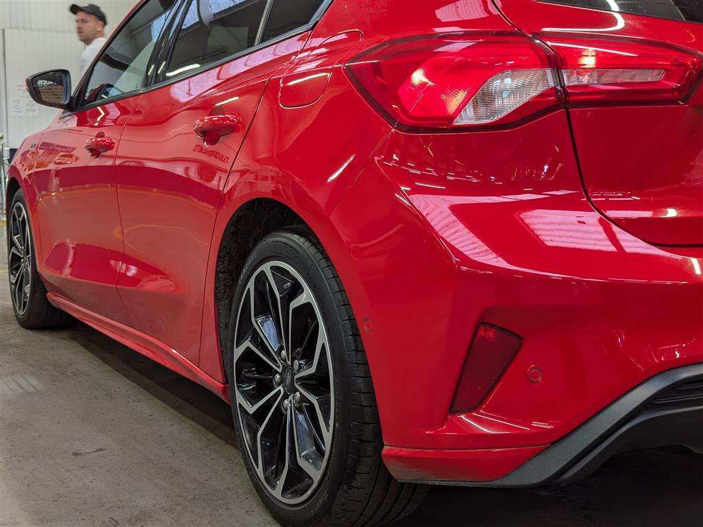 <p>2020 FORD FOCUS ST-LINE X TDCI</p>