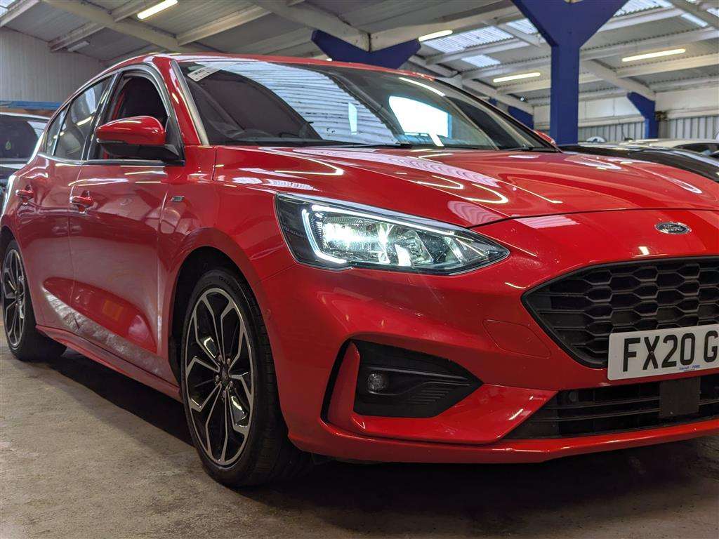 <p>2020 FORD FOCUS ST-LINE X TDCI</p>