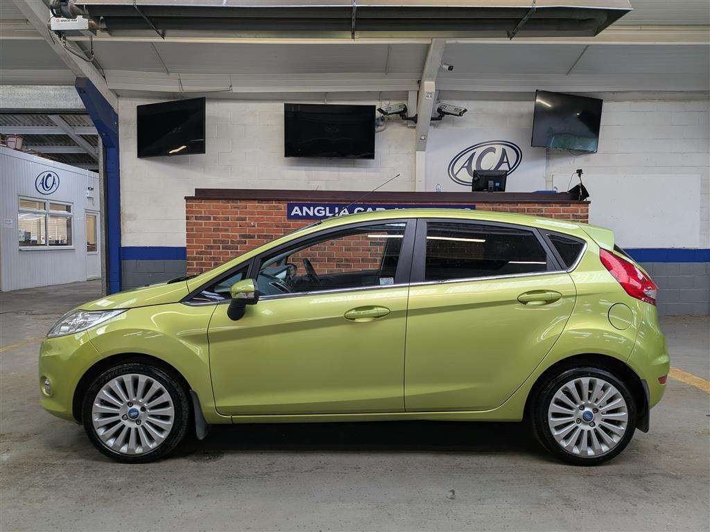 <p>2010 FORD FIESTA TITANIUM 95</p>