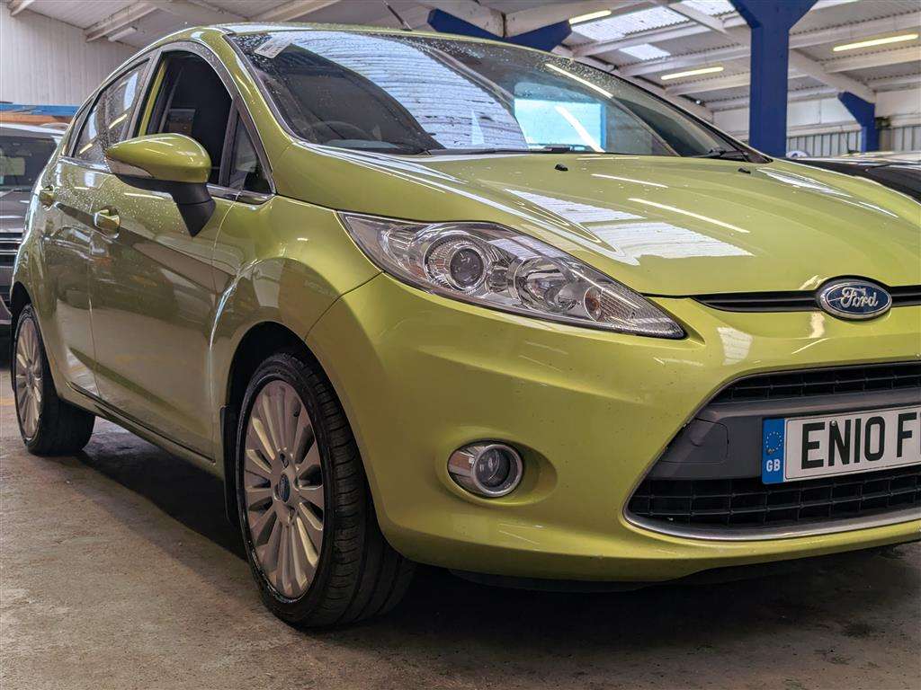 <p>2010 FORD FIESTA TITANIUM 95</p>