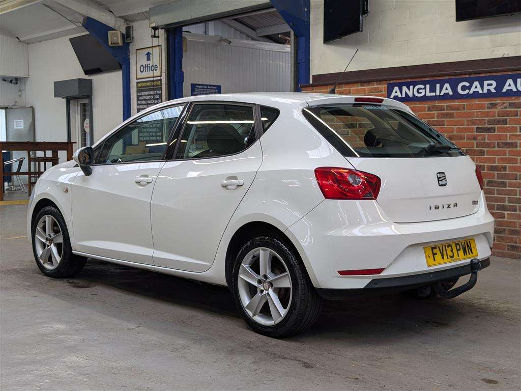 <p>2013 SEAT IBIZA TOCA</p>