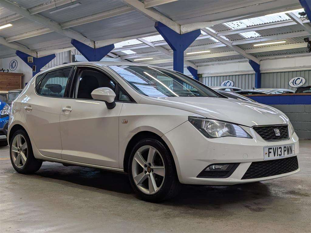 <p>2013 SEAT IBIZA TOCA</p>