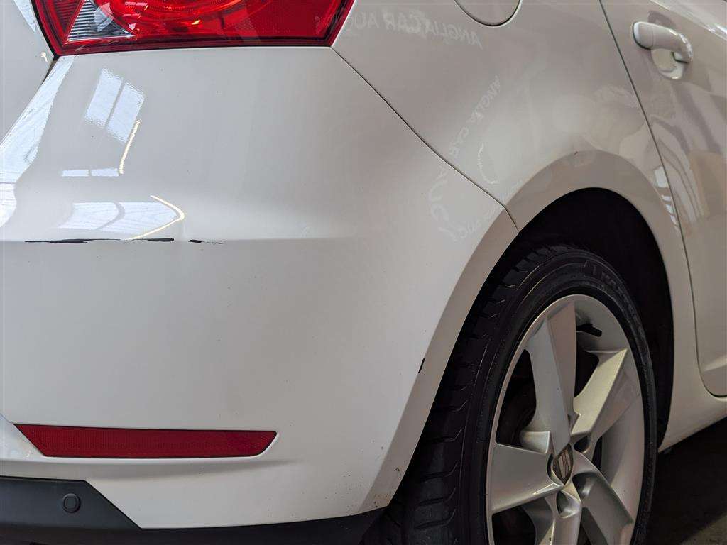 <p>2013 SEAT IBIZA TOCA</p>