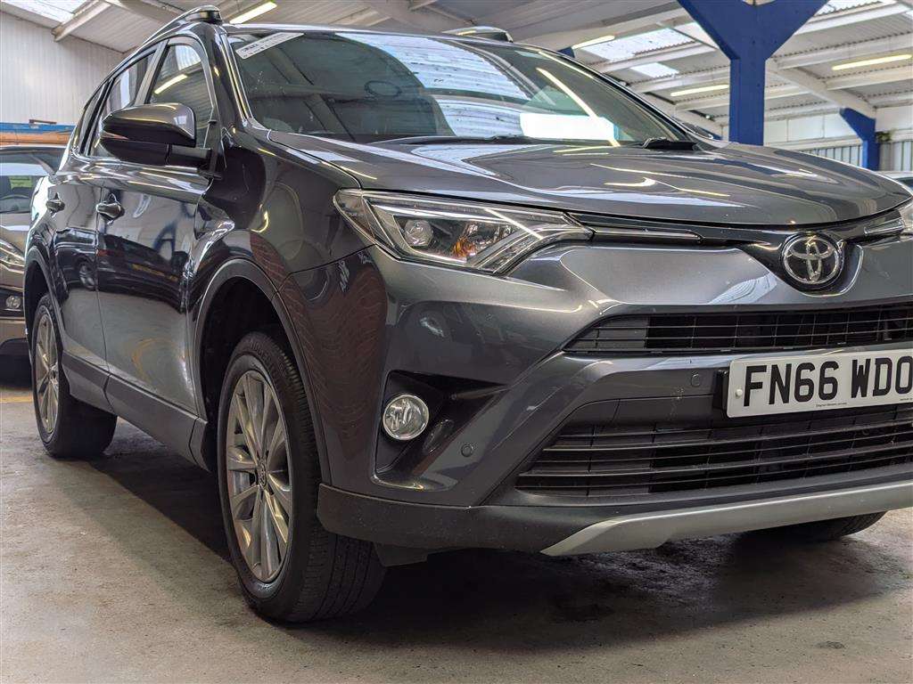 <p>2016 TOYOTA RAV4 EXCEL TSS D-4D 4X2</p>