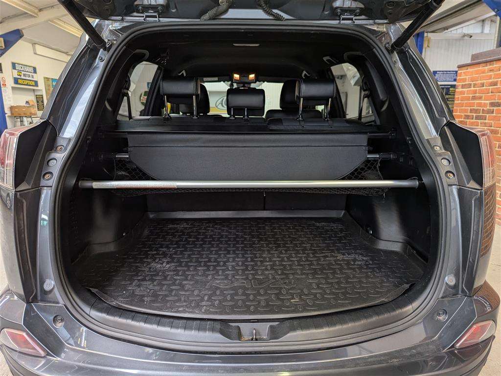 <p>2016 TOYOTA RAV4 EXCEL TSS D-4D 4X2</p>